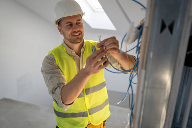 Best Circuit Breaker Repair  in Maywood, CA